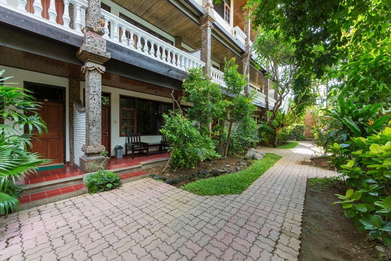 Simpang Inn Hotel Legian Exterior foto